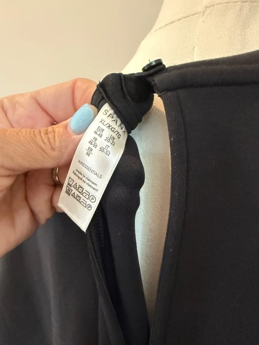 SPANX AirEssentials Cropped Wide Leg Jumpsuit - Black in XL NWT - Picture 7 of 7